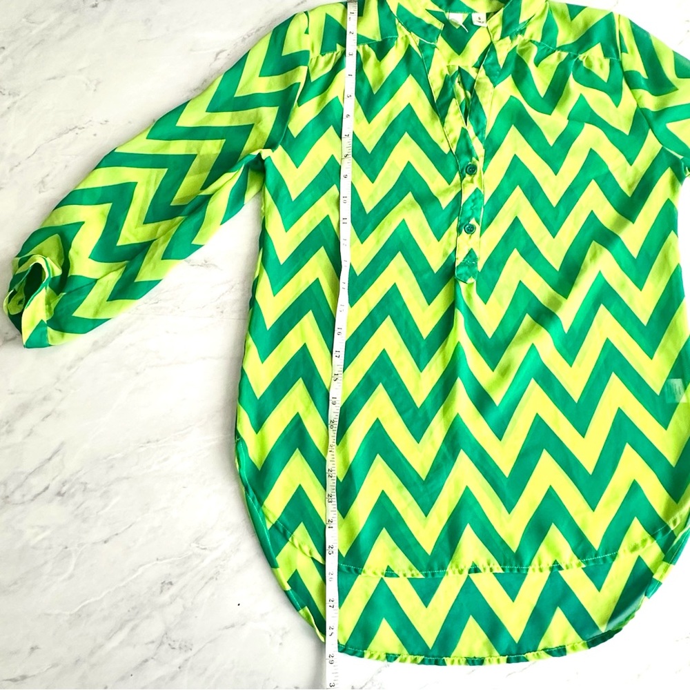 Green Sheer Top Size S - Picture 10 of 14